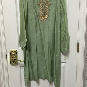 Agha noor formal kurta
